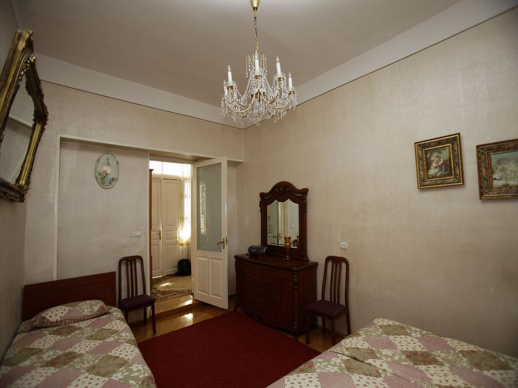 Leila Hotel Tbilisi Bilik gambar